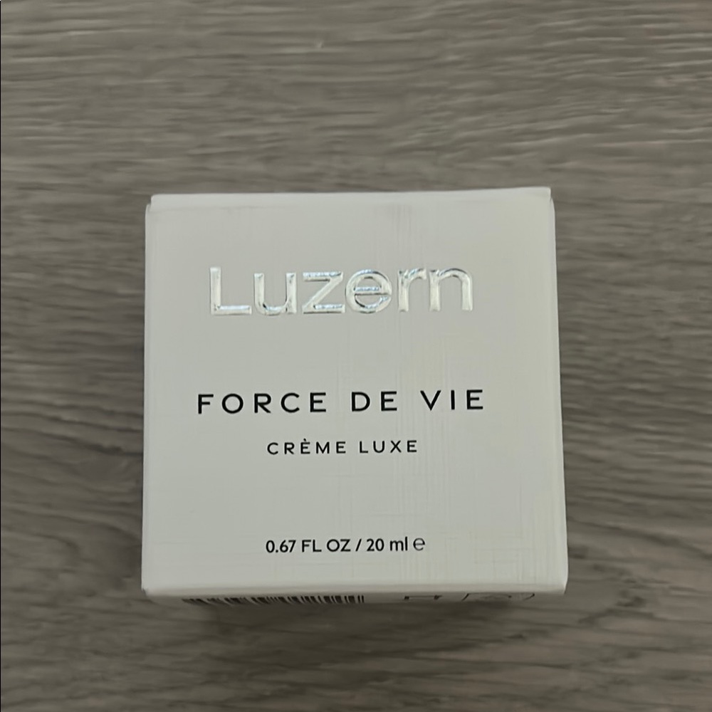 White Moisturizer Skincare Cream